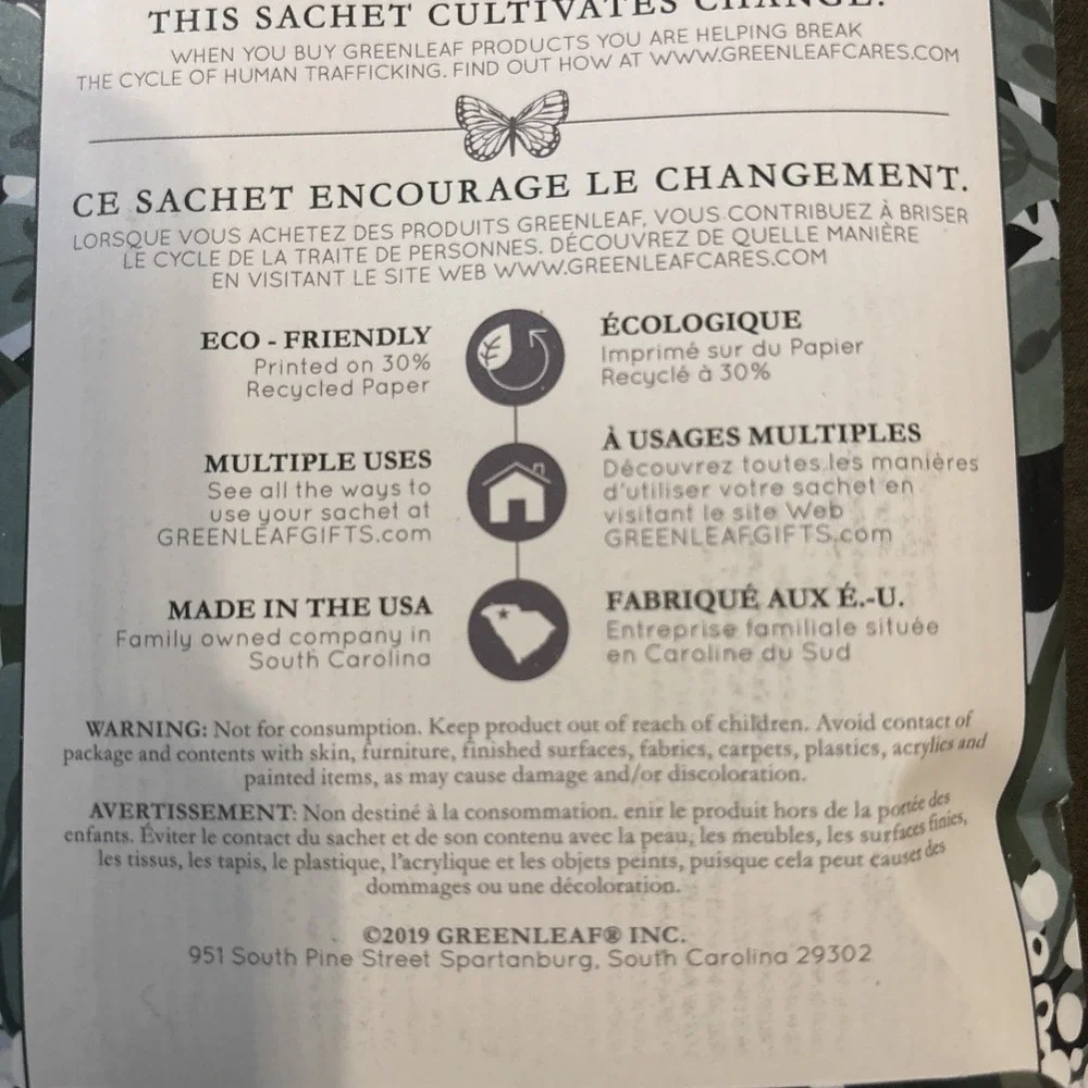 New Greenleaf Shimmering Snowberry Scented Sachets 7.0 Cu. In. 115ml